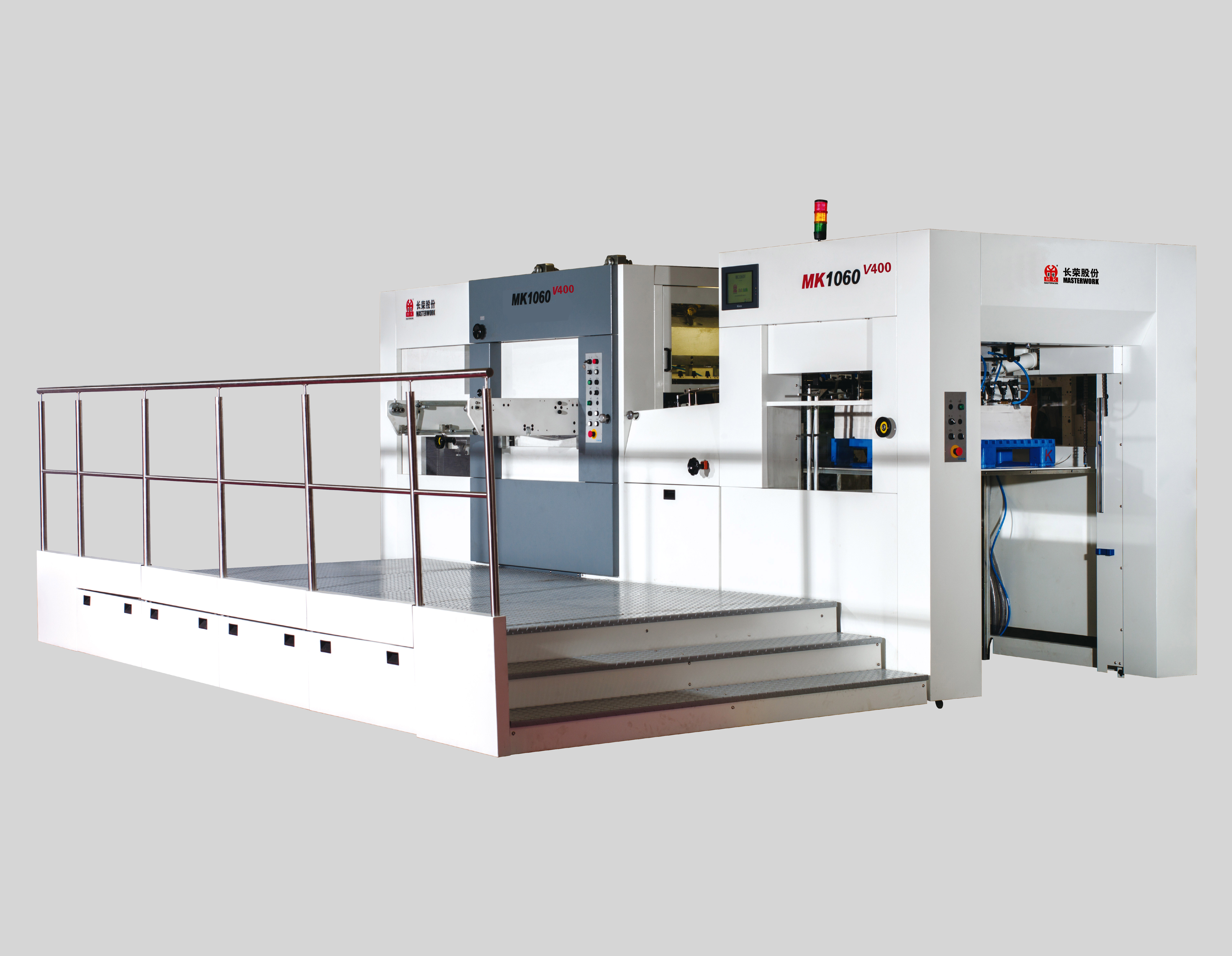 MK1060V400深壓紋模切機(jī)
技術(shù)描述：深壓紋技術(shù)
最大400噸壓力，特殊加長(zhǎng)合壓時(shí)間，以適應(yīng)各種復(fù)雜滿版的壓紋要求。適用解決高檔禮盒-細(xì)花紋的深壓紋技術(shù)難題。