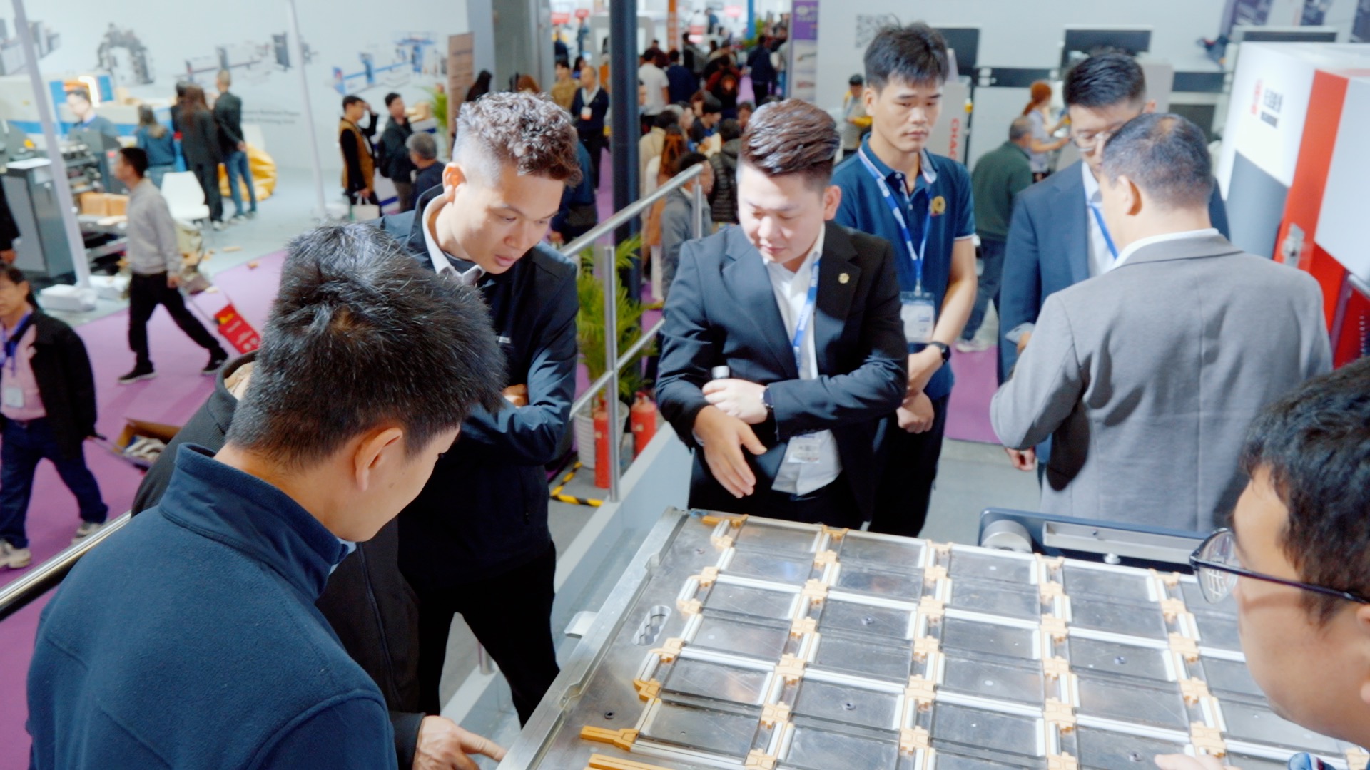 聚焦華南展｜長榮產品+智能化雙賦能，有恒新品亮相，展臺熱度拉滿